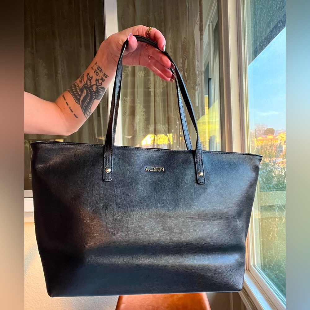 Beautiful black Furla Daisy tote | fantastic condition